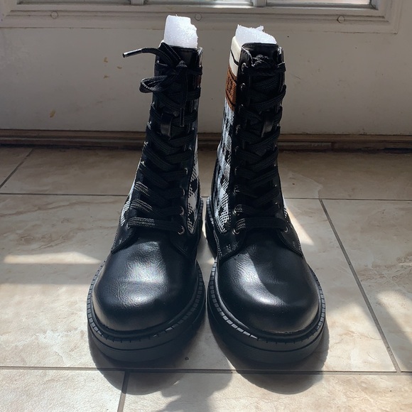 Black Bcbgeneration boots - Picture 2 of 4